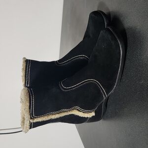 Women's "Arnen" Fleece Lined Suede Boots by Naturalizer size 7.5